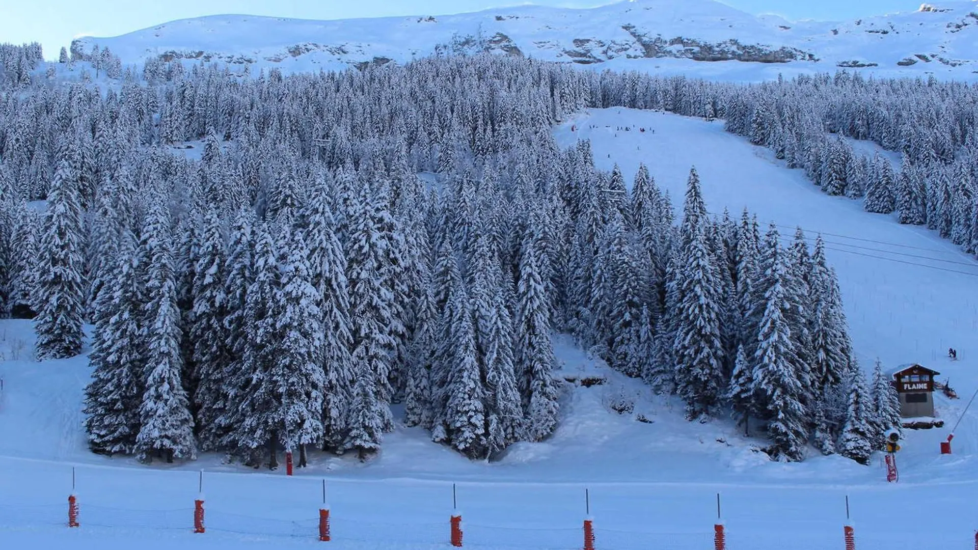 Studio 4 Pers, Ski Aux Pieds, Balcon Sud, Tout Confort, Flaine - Fr-1-687-112 Araches-la-Frasse France